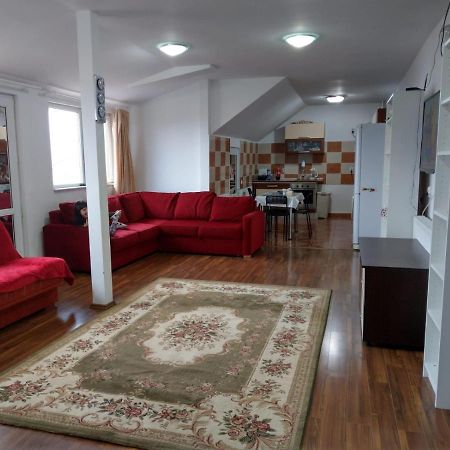Apartament 5 camere cu balcon Costinesti plaja 5 minute Nucilor 6 Exterior foto