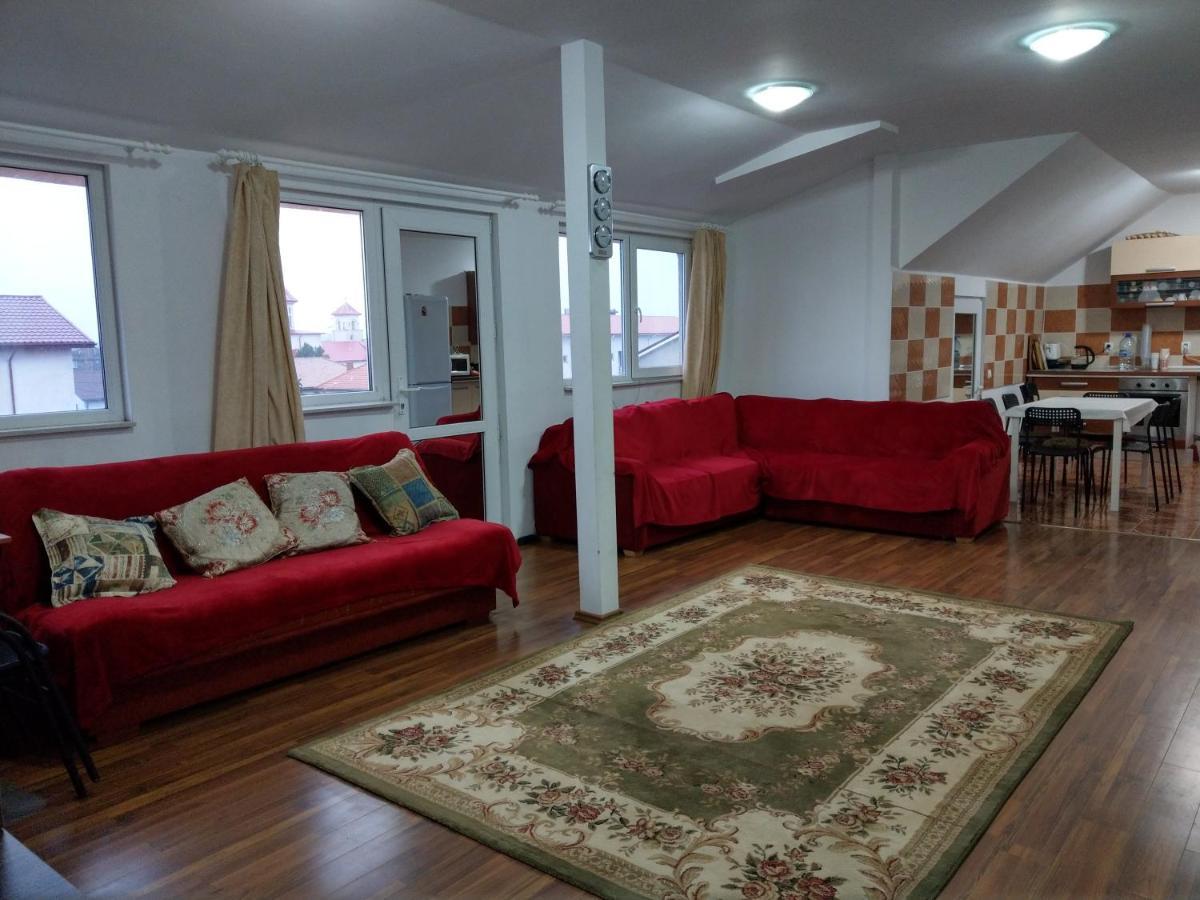 Apartament 5 camere cu balcon Costinesti plaja 5 minute Nucilor 6 Exterior foto