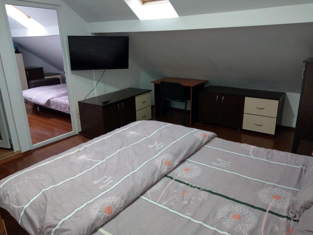Apartament 5 camere cu balcon Costinesti plaja 5 minute Nucilor 6 Exterior foto
