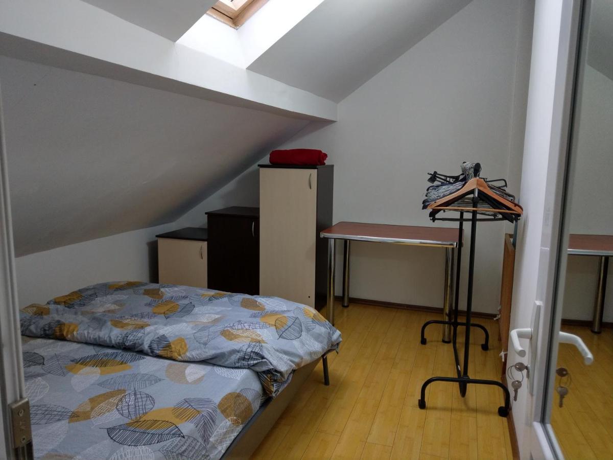 Apartament 5 camere cu balcon Costinesti plaja 5 minute Nucilor 6 Exterior foto